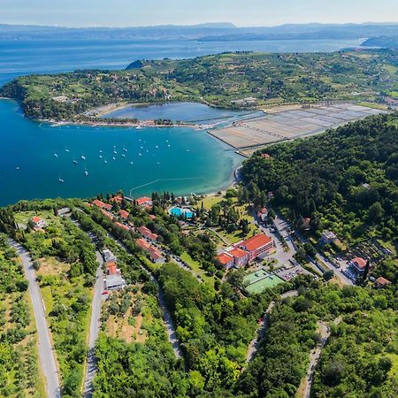 Sea View Apartment Renzzo سترونجان المظهر الخارجي الصورة